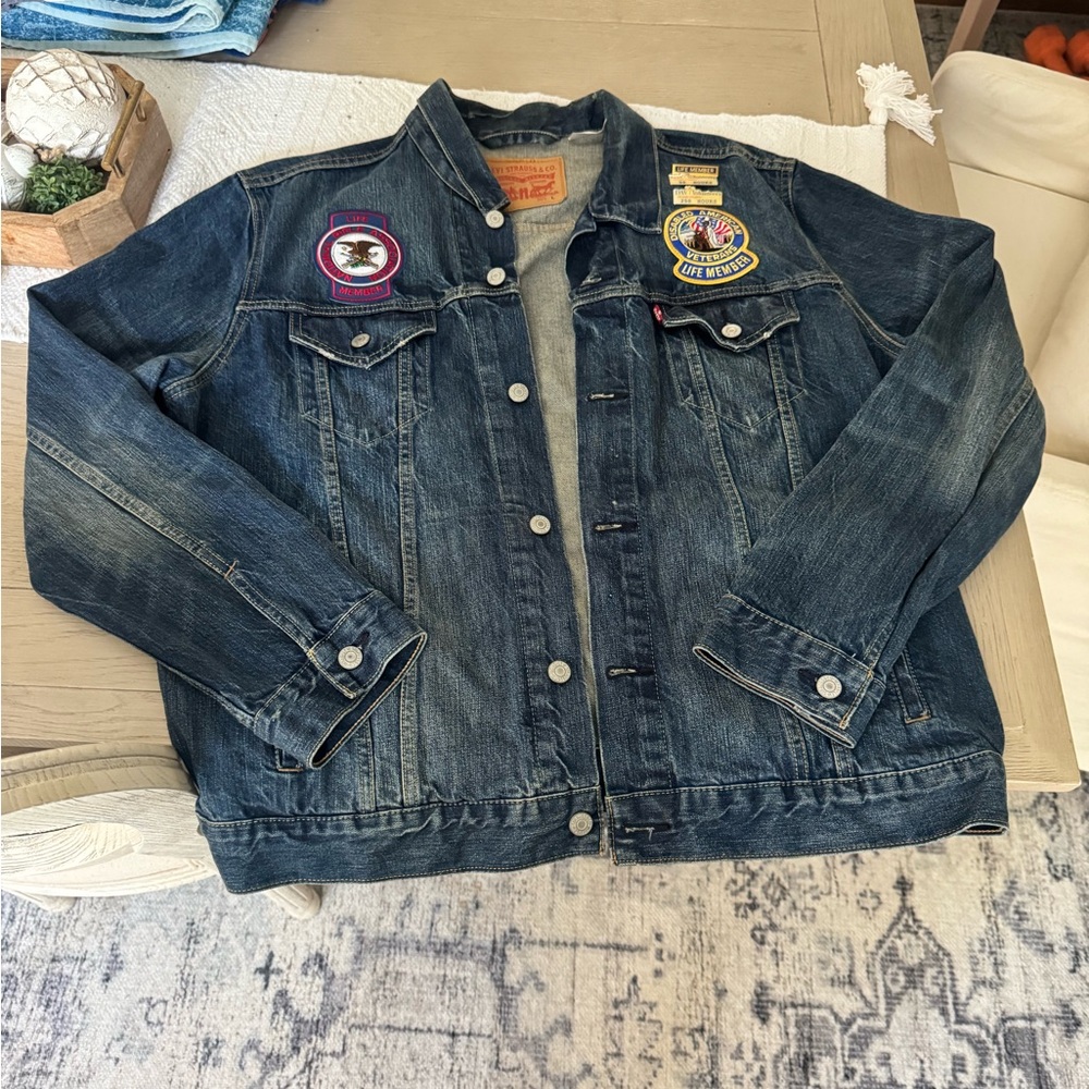 Levi's Dark Blue Denim Trucker Jacket with Colorful Embroidered Patches Veteran